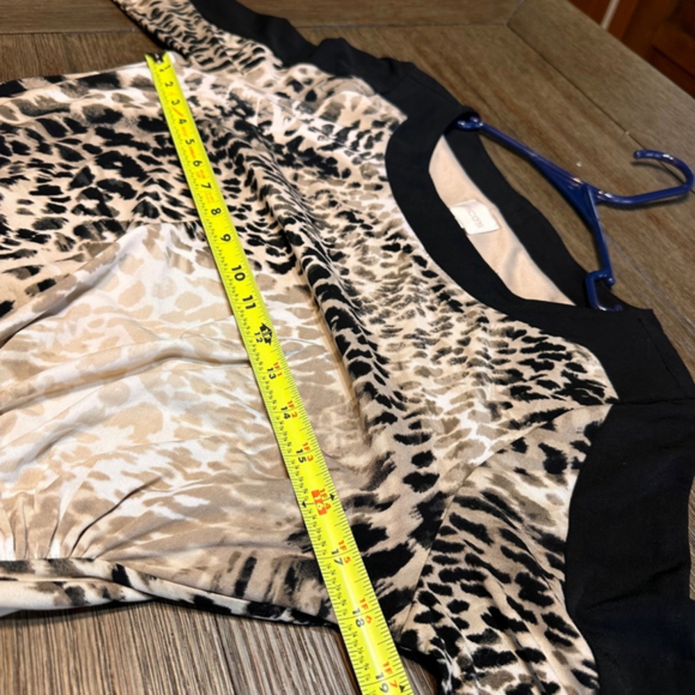 Women's Chico's Dress Size 1 (Medium) Beige‎ & Black Midi Animal Printed - Picture 5 of 7